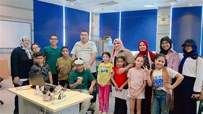مركز السويس الاستكشافي يجذب الطلاب في  العام الدراسي الجديد بورش عمل متنوعة