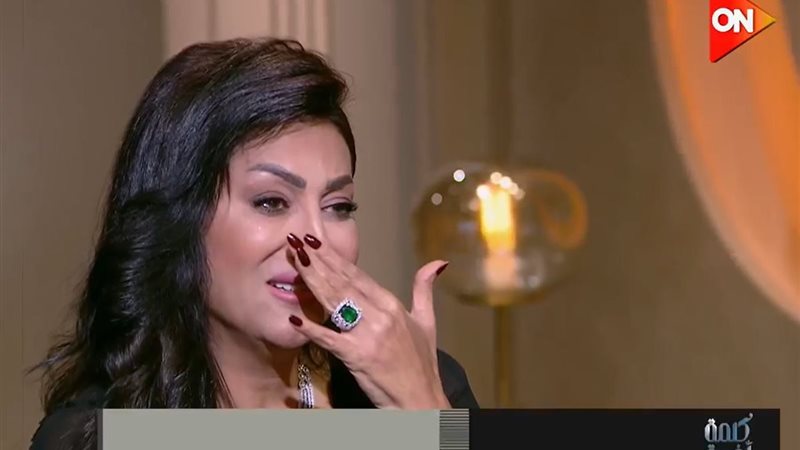 وفاء عامر