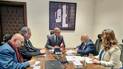 الإسكان تناقش مجالات التعاون مع شركة متخصصة في تصنيع مكونات مشروعات المياه
