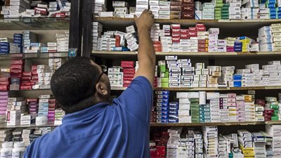باسل عادل يطالب بحل أزمة ختفاء ونقص الأدوية من مستشفيات التأمين الصحي