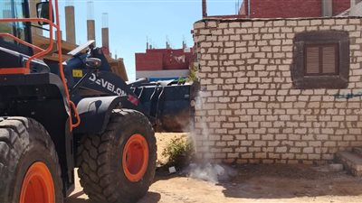 تنفيذ 26 قرار إزالة لمخالفات البناء والتعديات على املاك الدولة بالسويس 