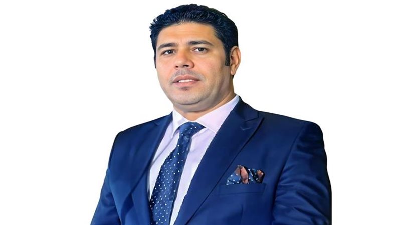 الدكتور عادل زيدان