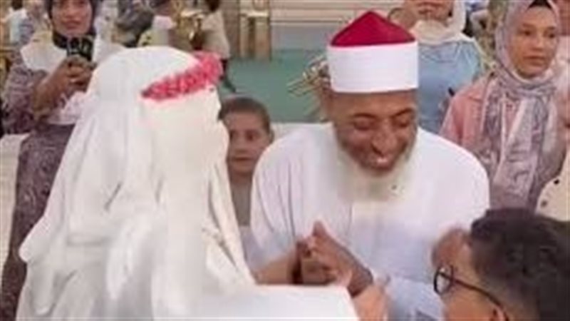 أب كفيف يشارك في
