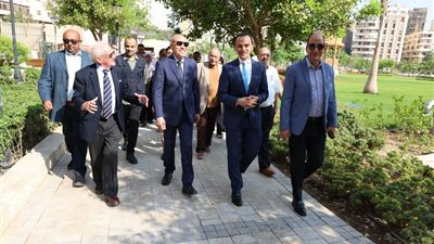وفد «الأغا خان» يزور حديقة الأزبكية لدراسة تجربة الإدارة والتشغيل 