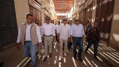 وزير السياحة والآثار يتفقد مشروعات ترميم معبد إسنا وإعادة إحياء وكالة الجداوي