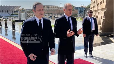 جمال وعلاء مبارك يحييان بطولات الجيش المصري في ذكرى انتصارات أكتوبر