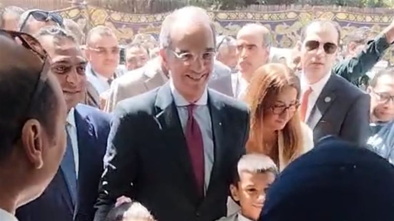 الدكتور عمرو طلعت