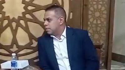 كريم شحاتة يضرب مثالاً في الوفاء.. في عزاء نجم الزمالك رغم مرض 