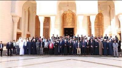 وزير الأوقاف يلتقي وفد شباب البرلمان العربي بالمركز الثقافي الإسلامي