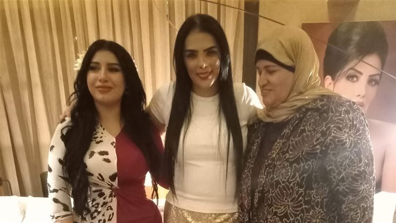 حورية فرغلي وعائلتها