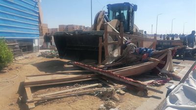 حملات متواصلة لإزالة التعديات والإشغالات في حي فيصل بالسويس