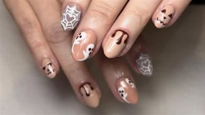 أحدث صيحات الأظافر: ابتكار وغرابة تواكب موسم الخريف 