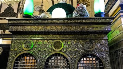 الشيخ عبده الأزهري يحسم الجدل حول موقف الإسلام من زيارة الأضرحة