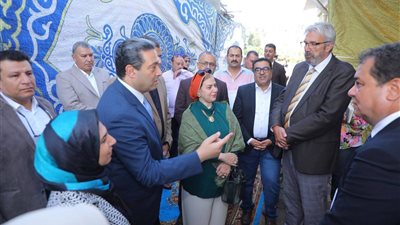 محافظ دمياط يشيد بمبادرة 