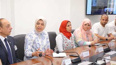 محافظ دمياط يتابع مستجدات مشروع الهوية البصرية لتوحيد الرؤى