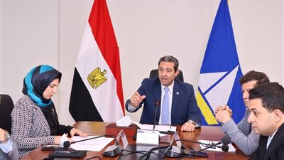 محافظ دمياط يناقش الخطة الاستثمارية للشباب والرياضة ويؤكد دعم البنية التحتية