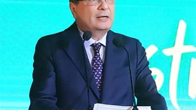 نيابة عن الحكومة.. وزير الزراعة يشارك في احتفالية اليوم الوطني لدولة استراليا