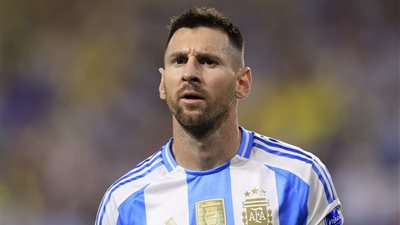 ميسي: كأس العالم أهم من الكرة الذهبية.. وبرشلونة أفضل من ميامي