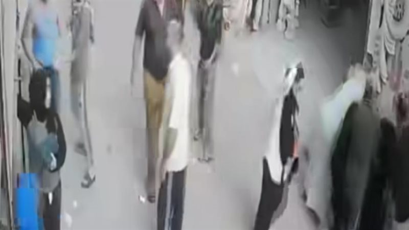 صورة من الواقعة