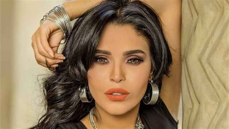 المطربة أمينة