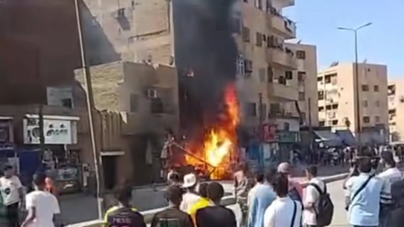 الصورة الأولى لحظة
