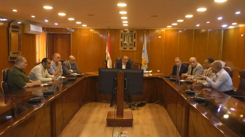 محافظ أسيوط