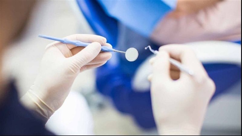 عيادة أسنان