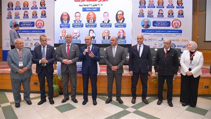 خلال الافتتاح