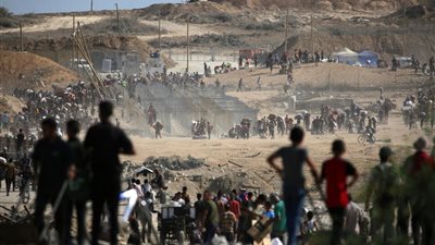 حماس: سنسلم الليلة جثمان أحد المحتجزين تم العثور عليه بحي الشجاعية بغزة