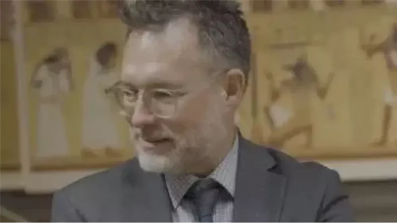 السفير أولريك شانون،