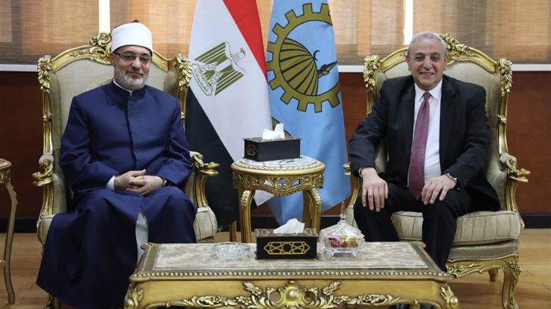 محافظ الغربية يستقبل