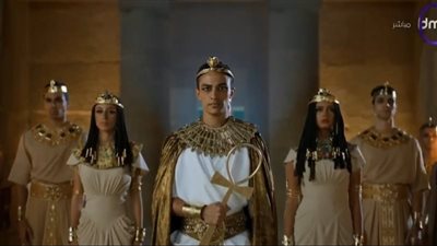العالم منبهر .. أول تعليق من أحمد غزي بعد حفل افتتاح المتحف المصري الكبير