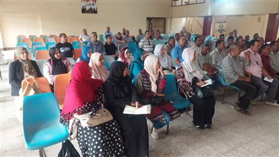 مدير عام تعليم نجع حمادي يعقد اجتماعاً للوقوف على استعدادات المدارس النهائية  