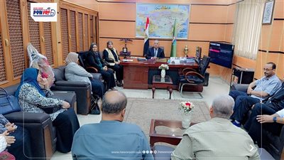 قبيصي يناقش مسئول التنمية المستدامة لتعزيز جهودها داخل المدارس وتحسين البيئة ا