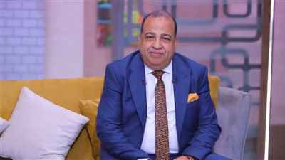 خبير: فرض الضريبة على الهواتف بأثر رجعي مخالف للقانون ويؤثر على ثقة المواطنين
