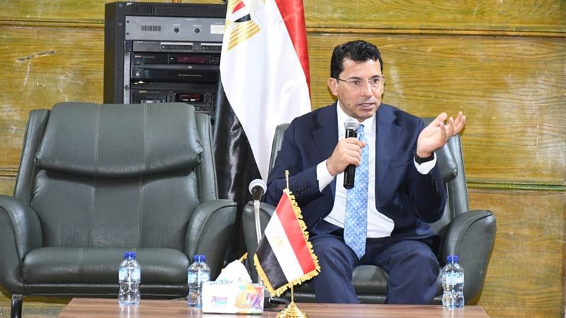 أشرف صبحي وزير الشباب