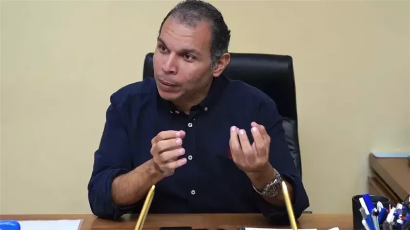  الدكتور محمد العقاد