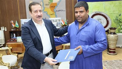 محافظ المنوفية يسلم 22 عقد تقنين أراضي أملاك الدولة لعدد من واضعي اليد 