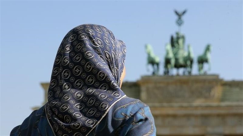 المرأة 