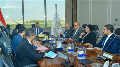نائب وزيرالتموين يجتمع مع رئيس شعبة المخابز لمتابعة انتظام عمل المخابز المدعمة