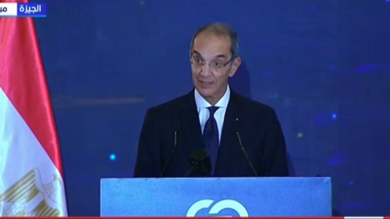 الدكتور عمرو طلعت