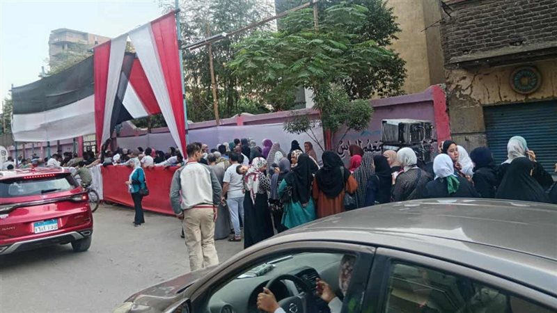 إقبال جماهيري كبير
