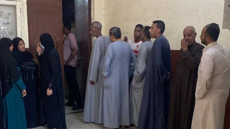 جانب من الإقبال الجماهيري