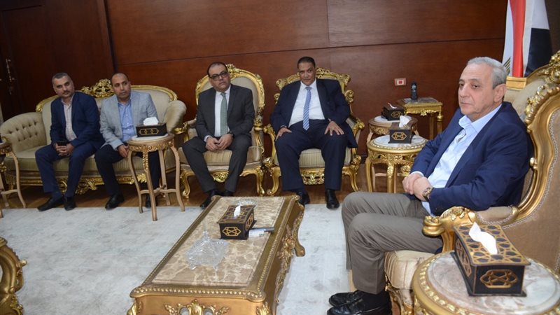 محافظ الغربية 