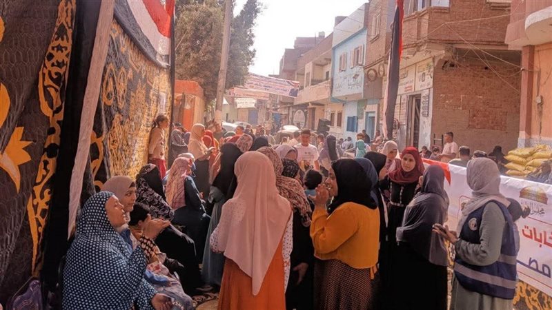 إقبال نسائي 
