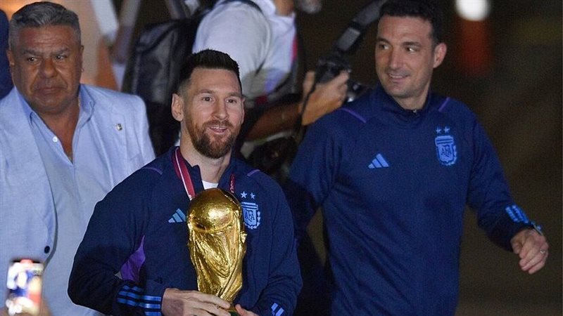 فرحة مدرب الأرجنتين