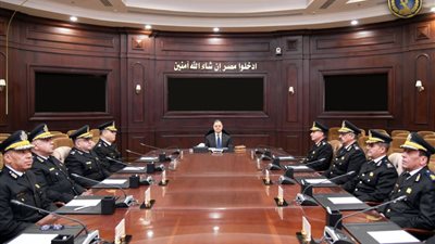 وزير الداخلية يبحث خطط تأمين عيد الفطر وأعياد المسيحيين وتحرير سيناء 