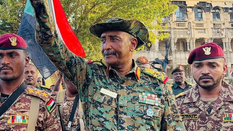 الفريق عبد الفتاح