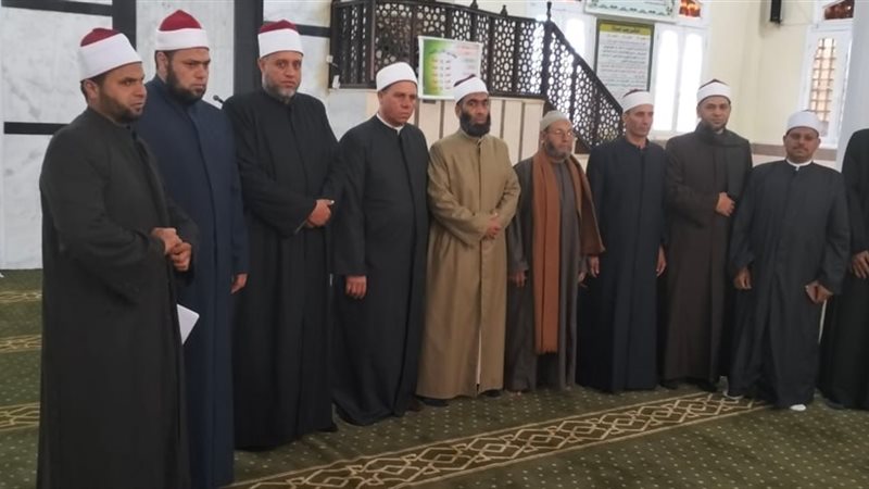 صوره من داخل أحد