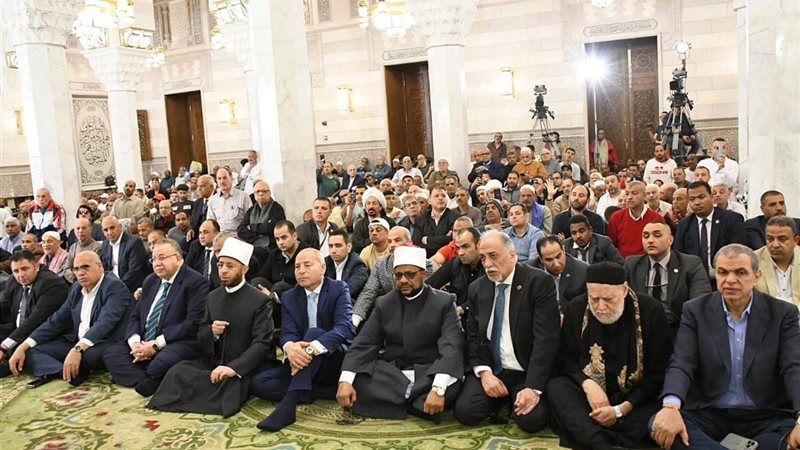 وزير الأوقاف ومحافظ